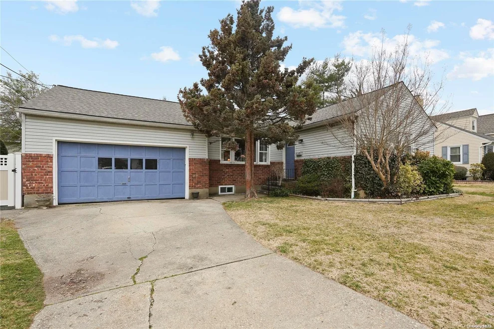 Unit for sale at 27 W Woodbine Drive, Hempstead, NY 11520