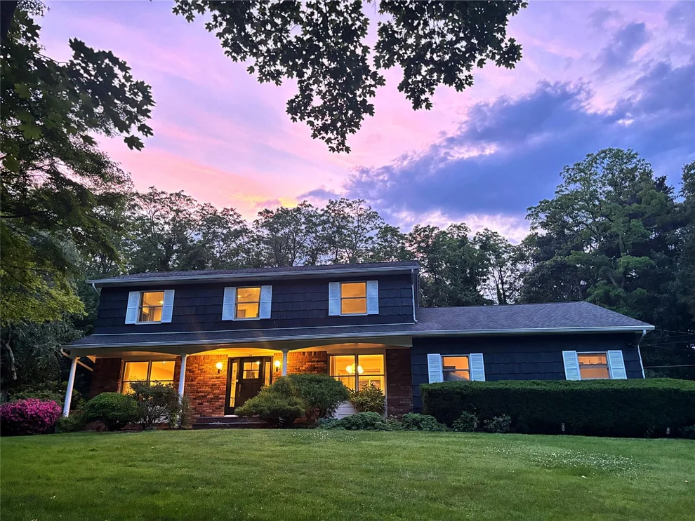 Unit for sale at 1 Concord Drive, Smithtown, NY 11768