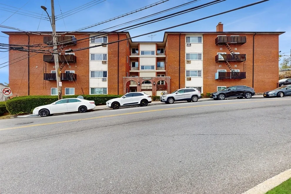 Unit for sale at 900 Midland Avenue, Yonkers, NY 10704