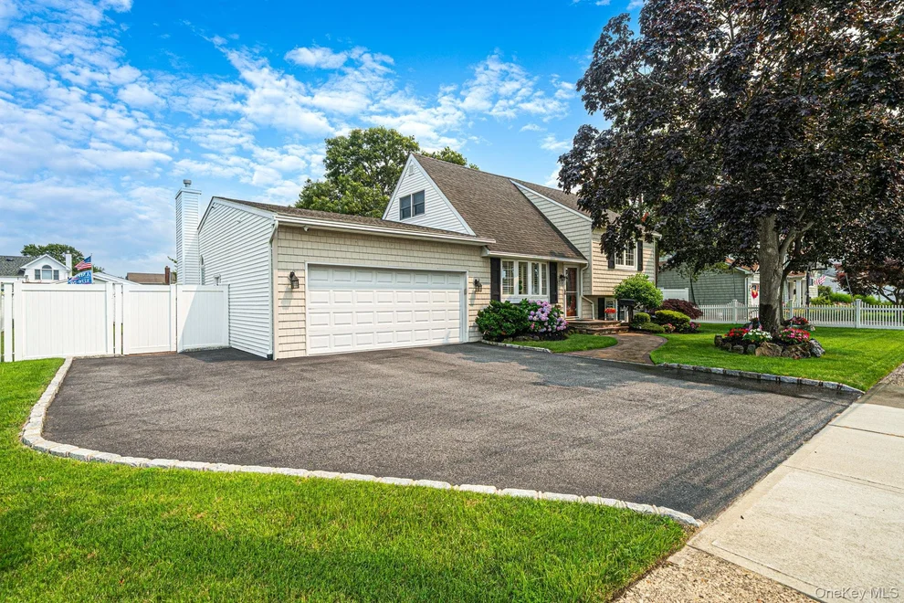 Unit for sale at 835 Pease Lane, Islip, NY 11795