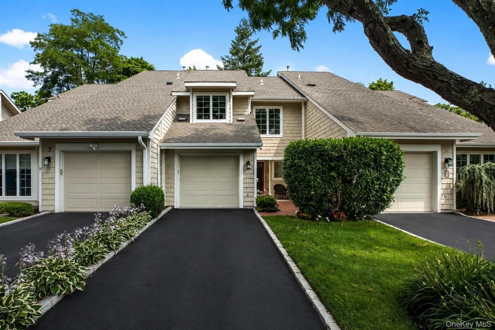 Unit for sale at 9 Pleasant Lane, Islip, NY 11706