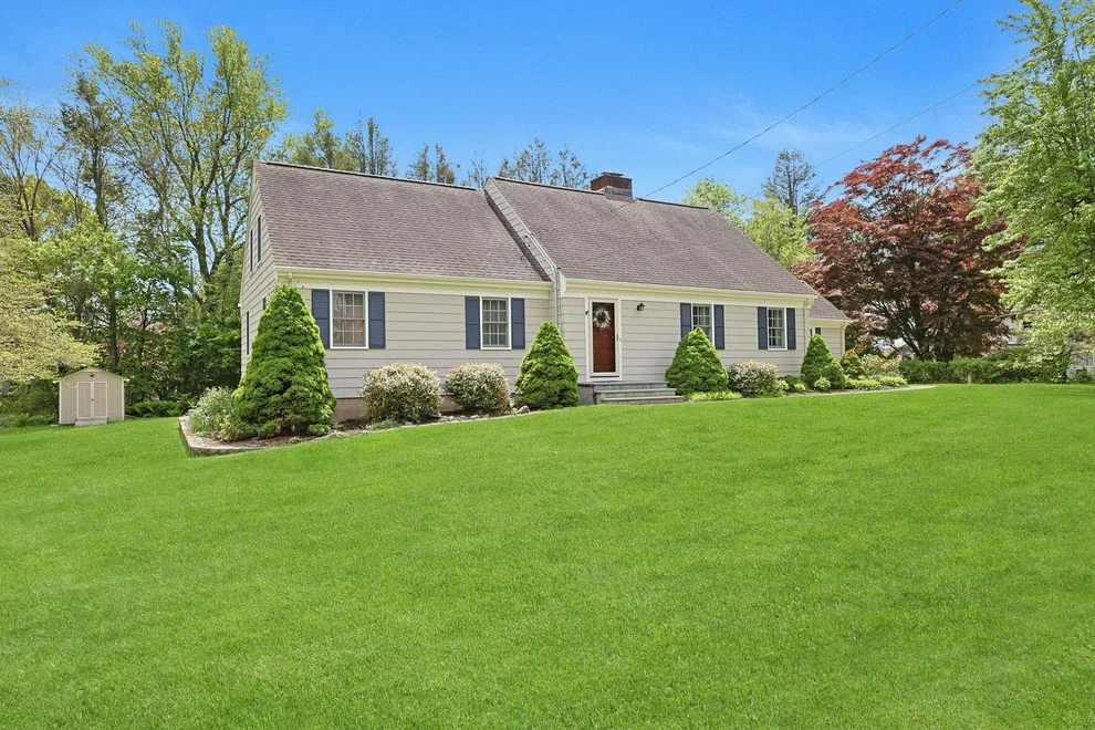 Unit for sale at 12 Heath Road, Mount Pleasant, NY 10595