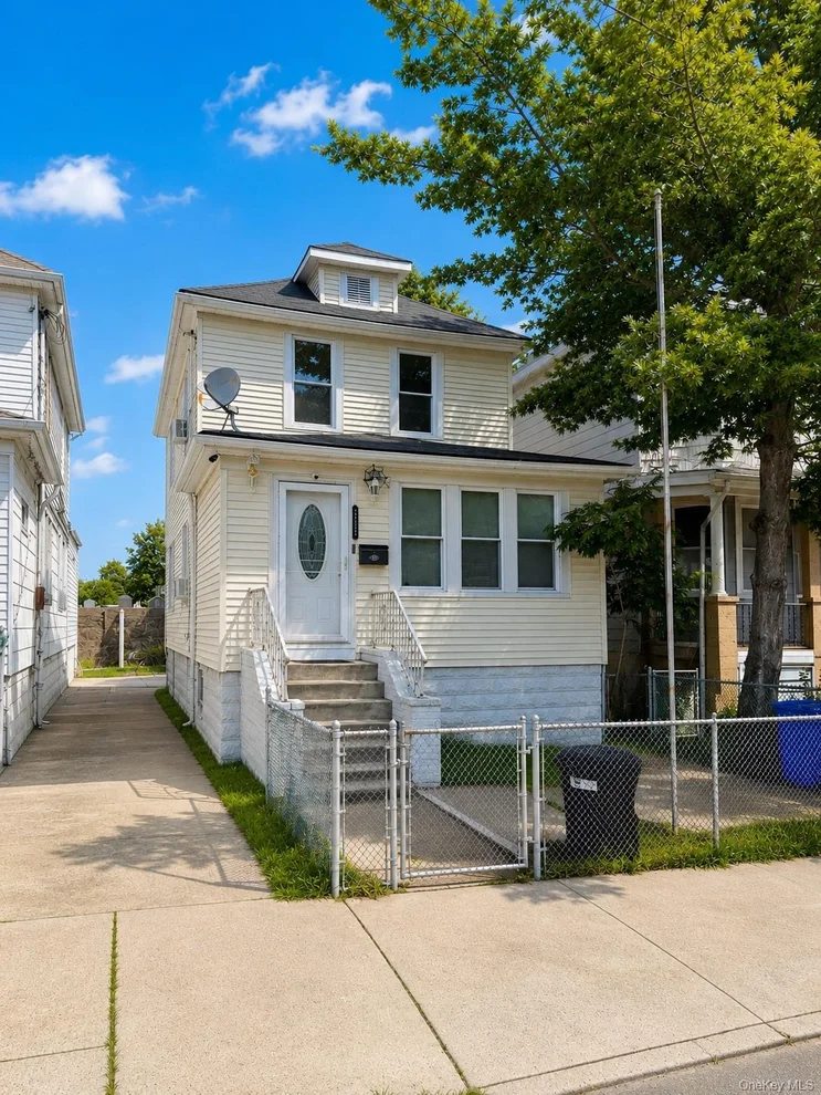 Unit for sale at 2729 Gifford Avenue, New York, NY 10465