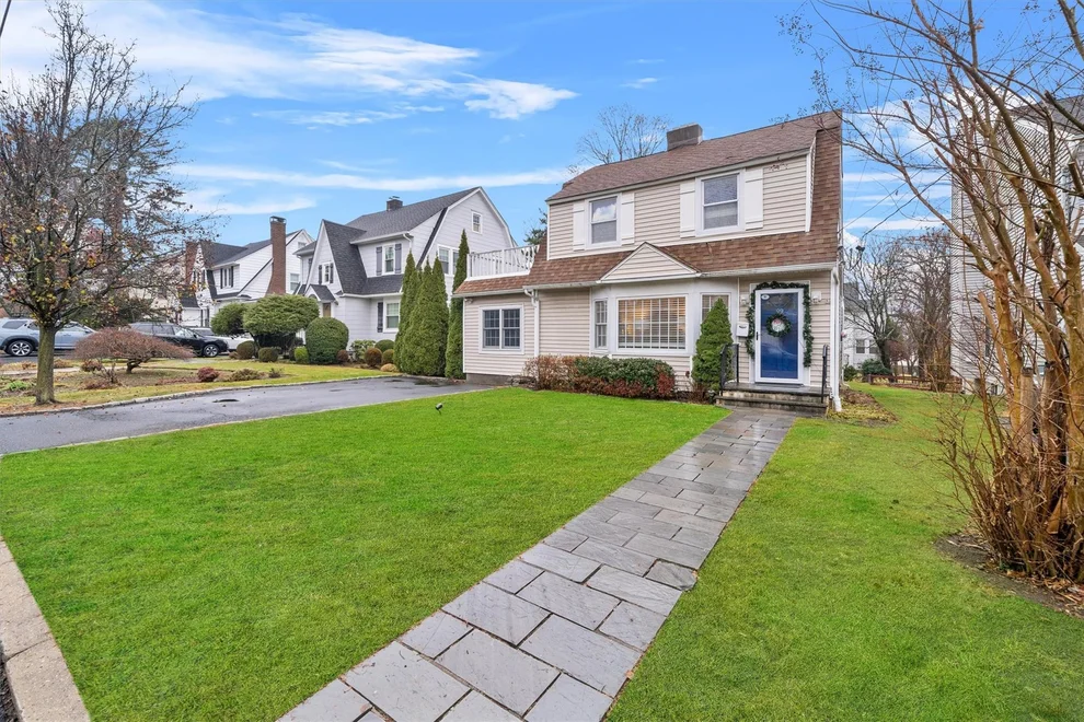 Unit for sale at 99 Grandview Avenue, White Plains, NY 10605