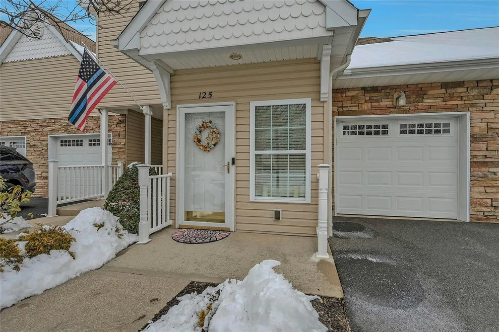 Unit for sale at 125 Pond Circle, Brookhaven, NY 11766