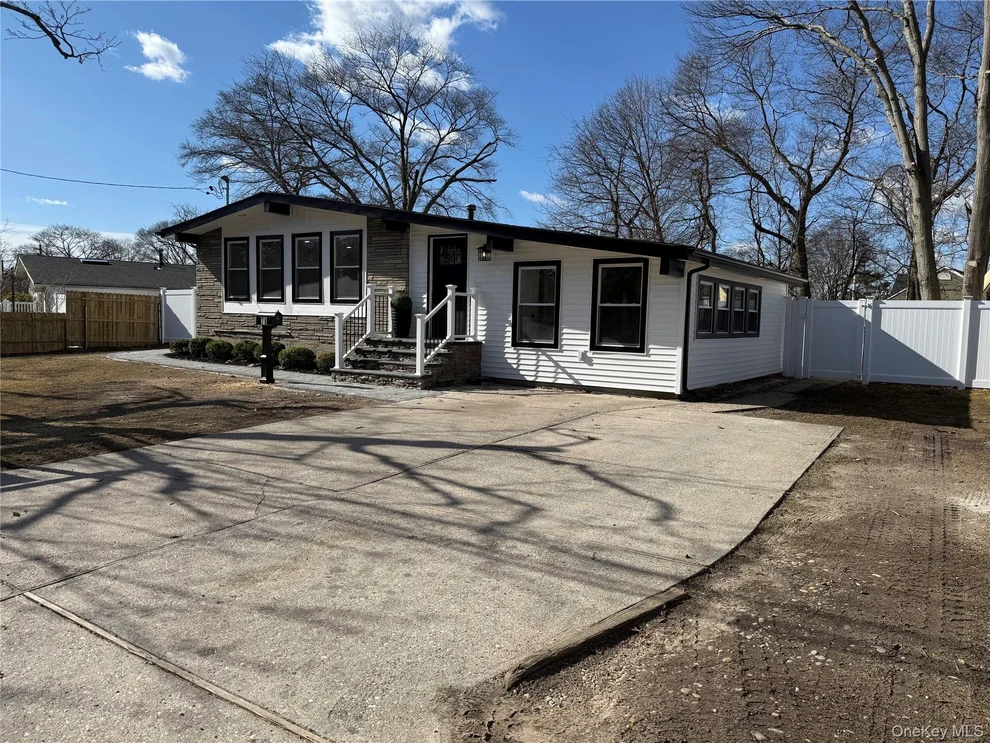 Unit for sale at 78 Samuel Street, Brookhaven, NY 11779