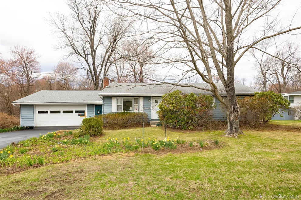 Unit for sale at 140 Cherrywood Drive, Fishkill, NY 12524