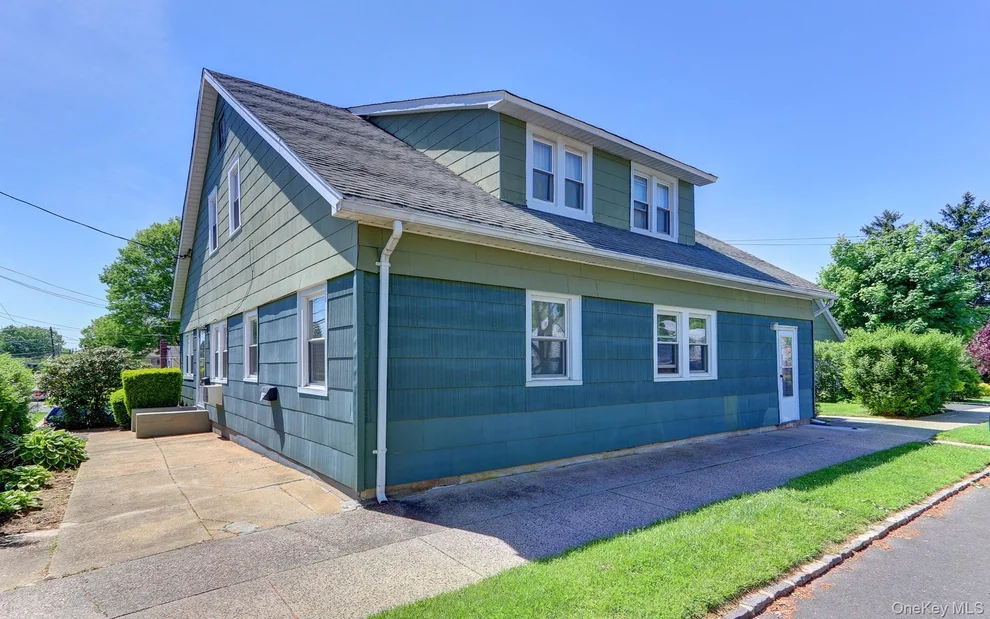 Unit for sale at 54 McKinley Avenue, North Hempstead, NY 11507