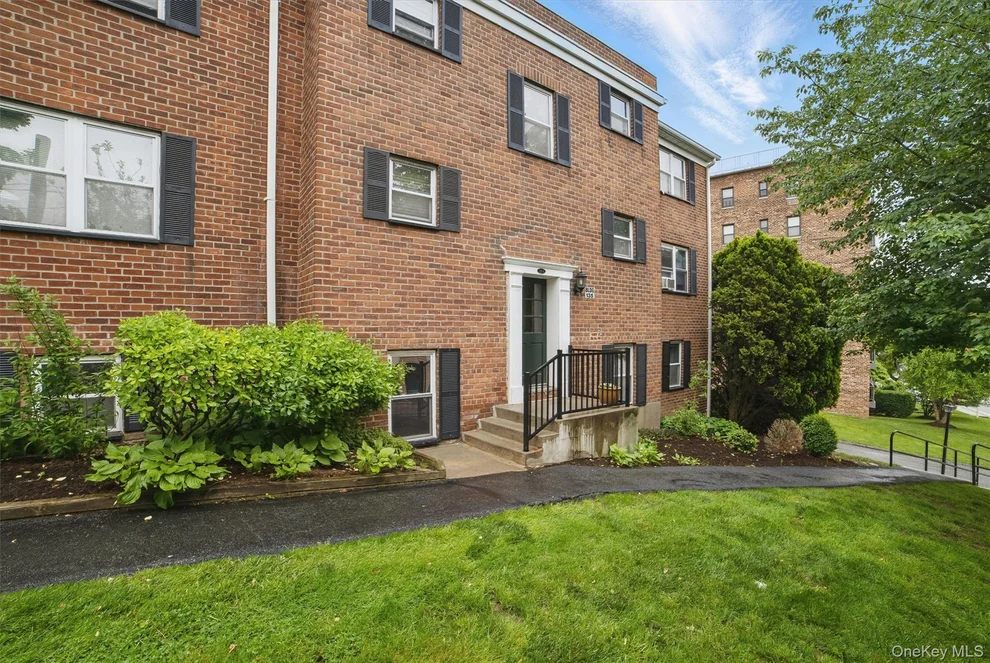 Unit for sale at 135 - 6 Highland Avenue S, Ossining, NY 10562