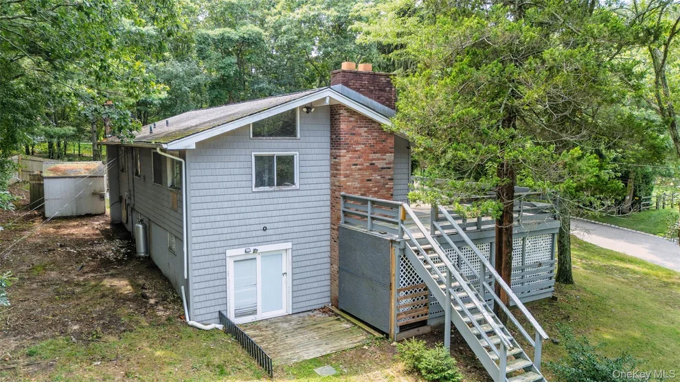 Unit for sale at 142 Fish Cove Road, Southampton, NY 11968