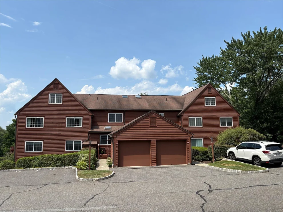 Unit for sale at 304 Orchard Hill Lane, Southeast, NY 10509