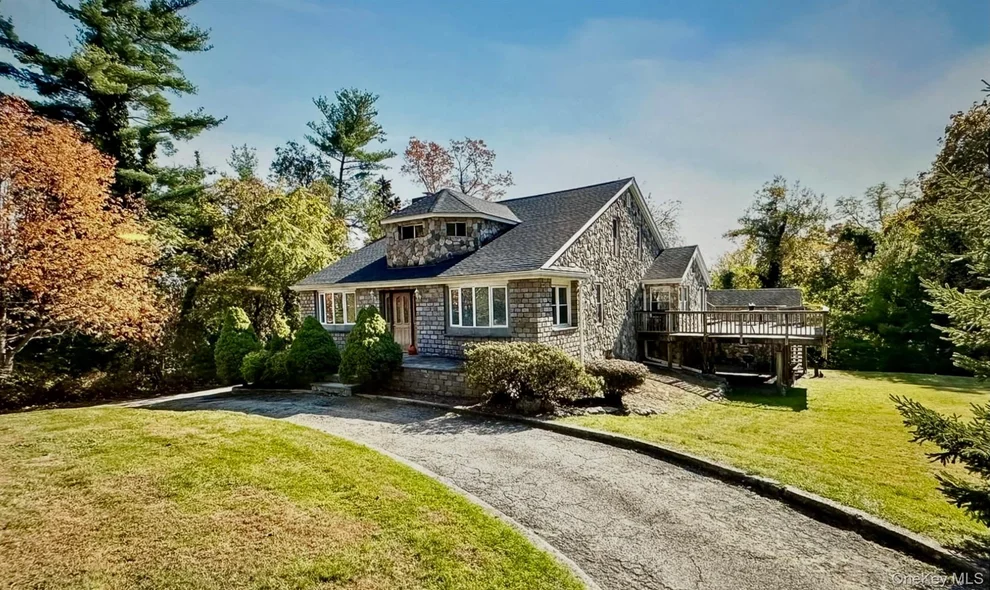 Unit for sale at 24 Old Knollwood Road, Greenburgh, NY 10607