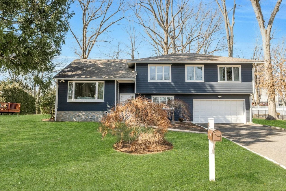 Unit for sale at 42 Gaby Lane, New Rochelle, NY 10804