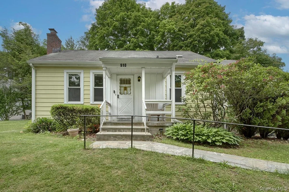Unit for sale at 910 Linda Avenue, Mount Pleasant, NY 10594