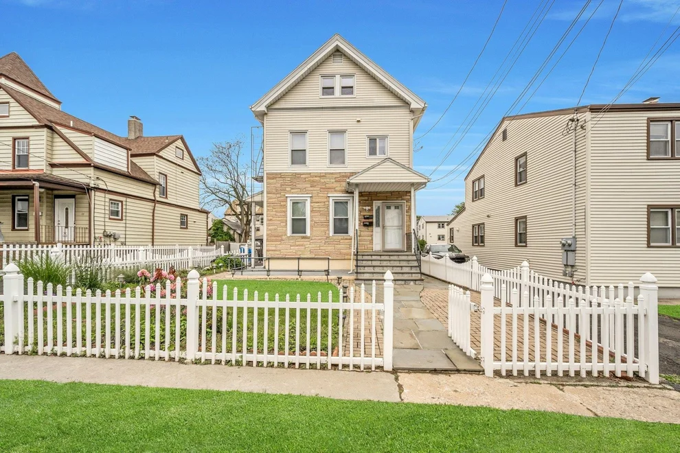 Unit for sale at 39 Alto Avenue, Rye Town, NY 10573