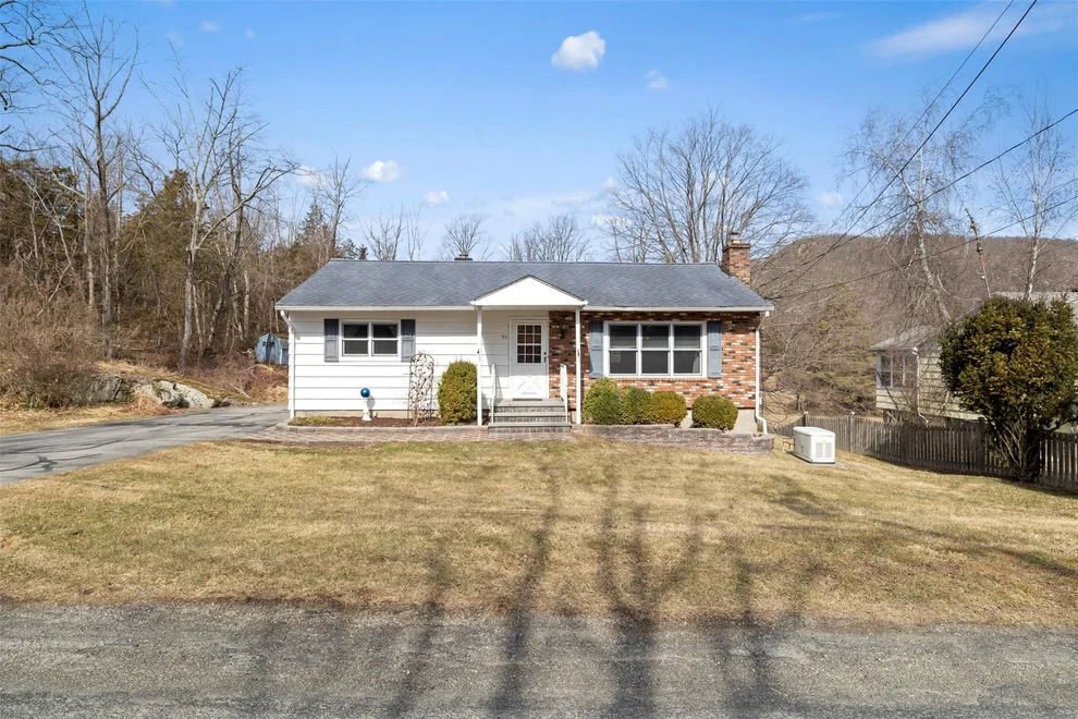 Unit for sale at 93 Mountainside Road, Warwick (Town), NY 10990