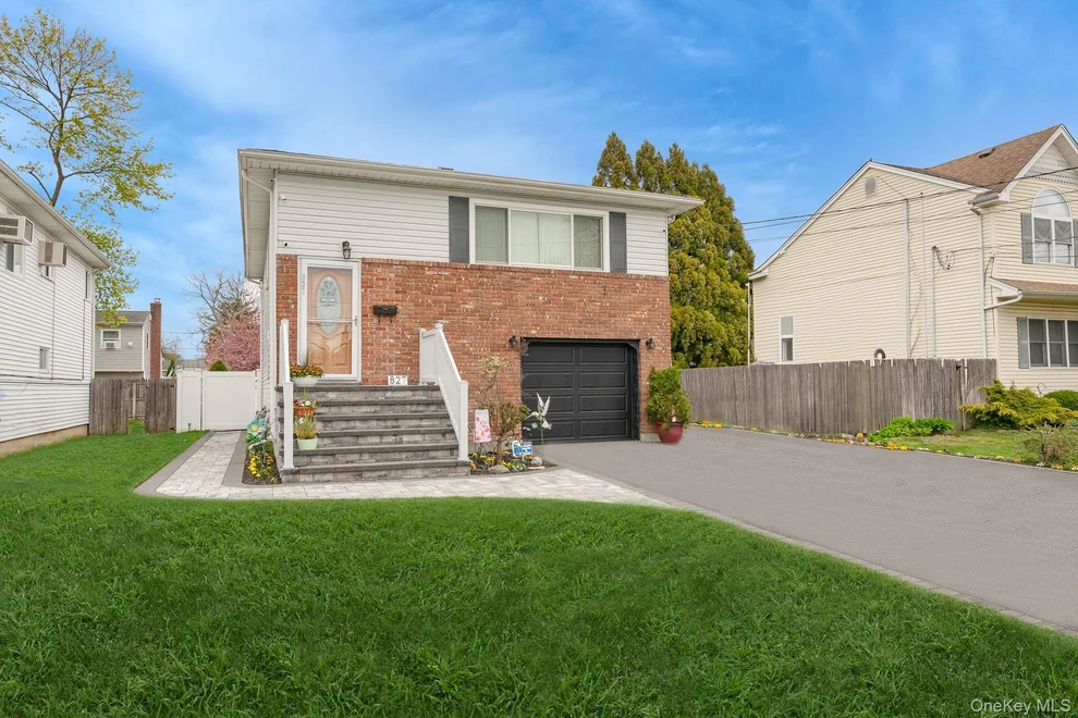 Unit for sale at 827 Bermuda Road, West Babylon, NY 11704