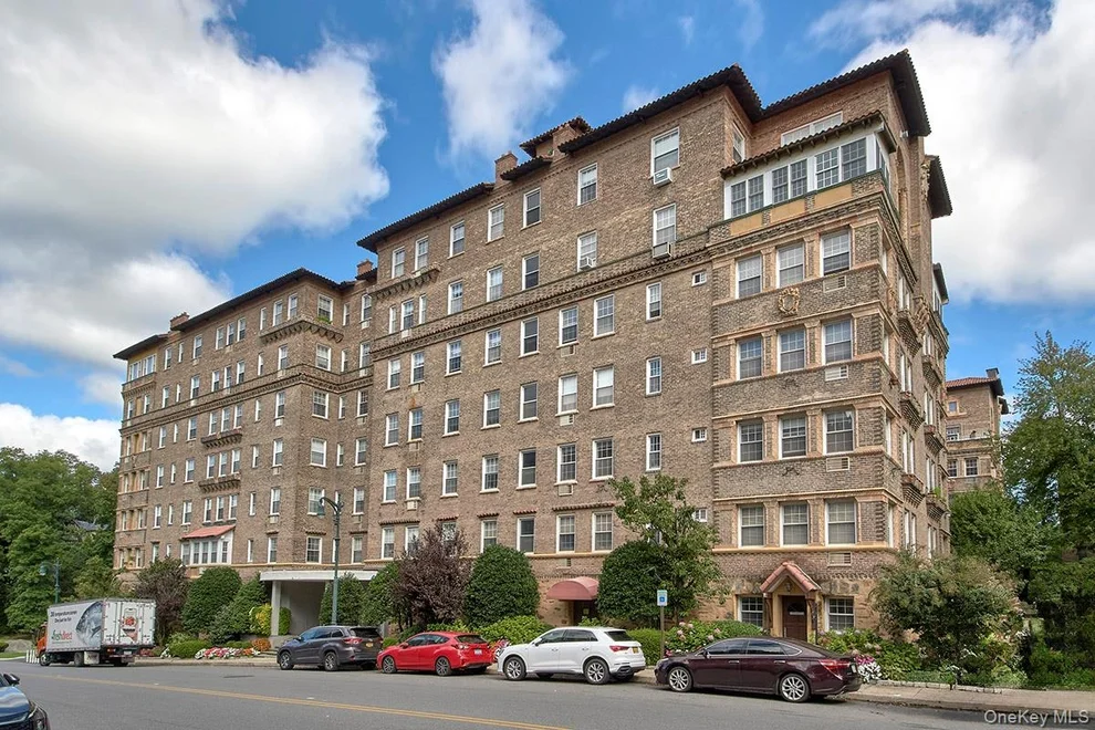 Unit for sale at 16 N Chatsworth Avenue, Mamaroneck, NY 10538