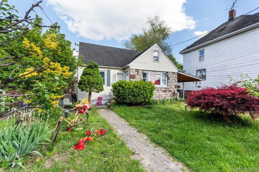 Unit for sale at 13 Westside Avenue, Haverstraw, NY 10927