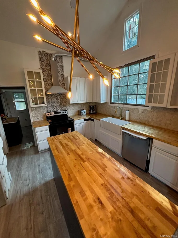 Unit for sale at 57 chestnut st, Windsor, NY 13865