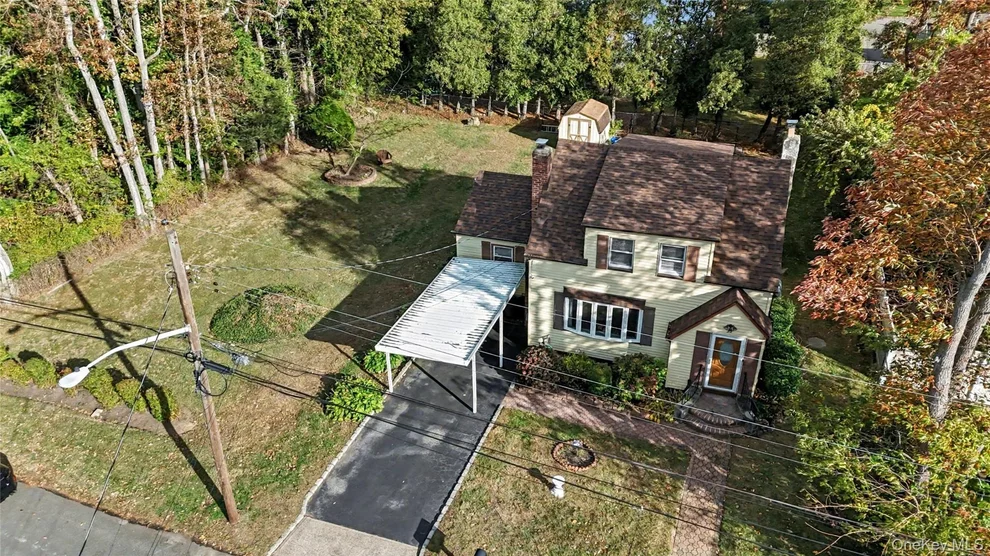 Unit for sale at 77 Duke Street, Babylon, NY 11729
