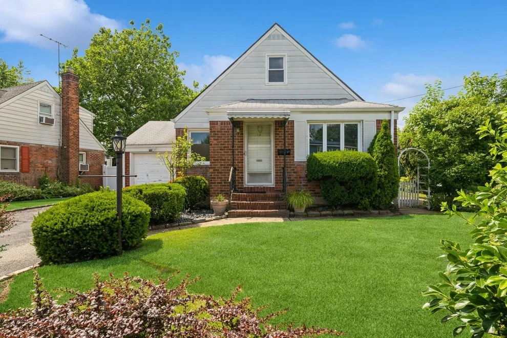 Unit for sale at 14 Albany Street, Hempstead, NY 11003
