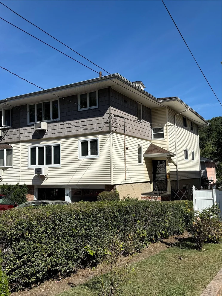 Unit for sale at 6 Regina Place, Yonkers, NY 10703