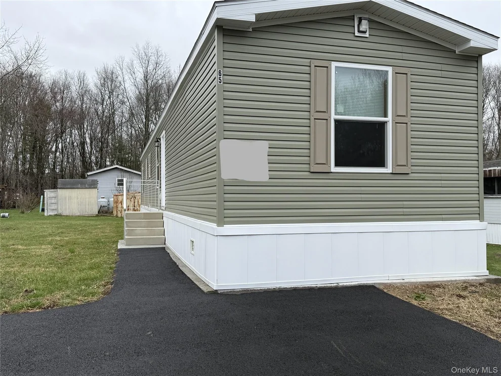 Unit for sale at 3146 Route 9w, New Windsor, NY 12553