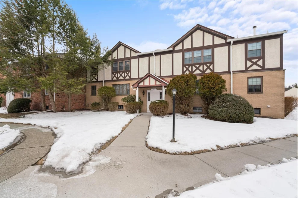 Unit for sale at 33 Weathervane Drive, Blooming Grove, NY 10992
