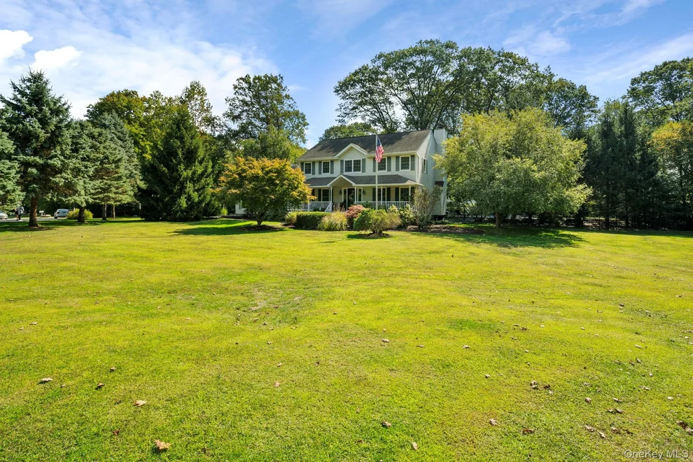 Unit for sale at 6 Ridge Circle, Carmel, NY 10541