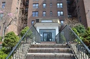 Unit for sale at 650 Warburton Avenue, Yonkers, NY 10701