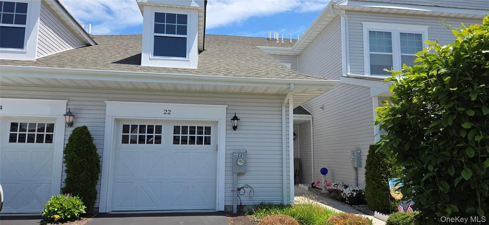 Unit for sale at 22 Cricket Court, Brookhaven, NY 11967
