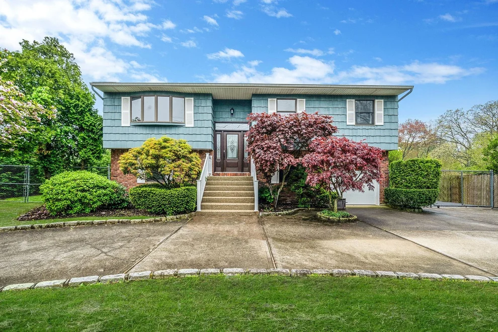Unit for sale at 40 Cedarhurst Street, Islip, NY 11752