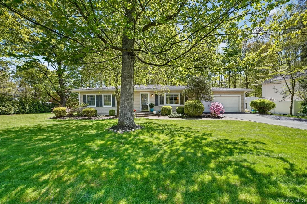 Unit for sale at 2864 Hedwig Drive, Yorktown, NY 10598
