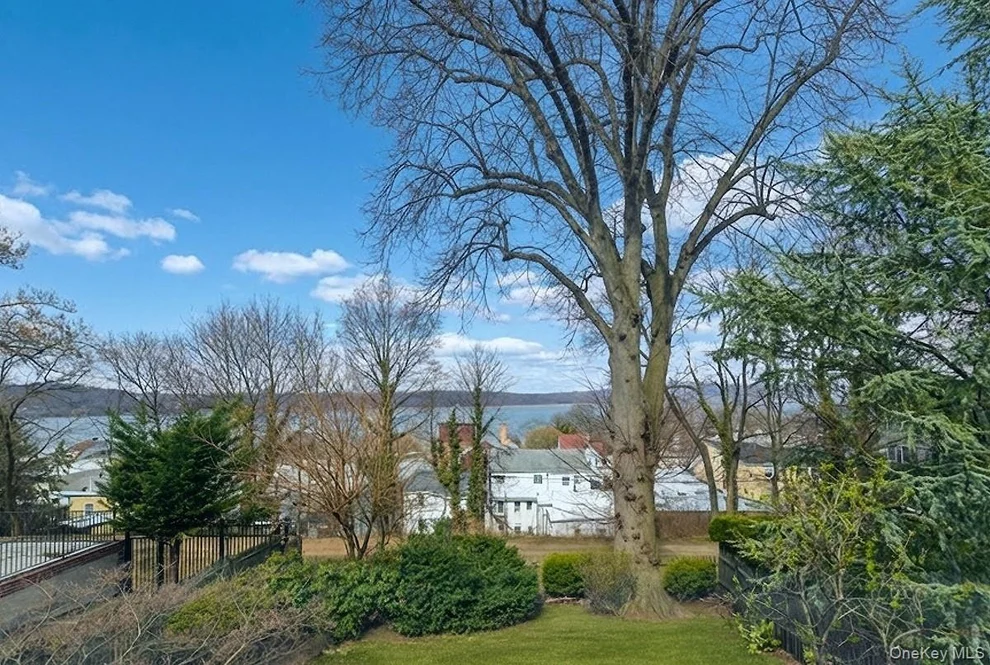 Unit for sale at 1 Chestnut Court, Greenburgh, NY 10522
