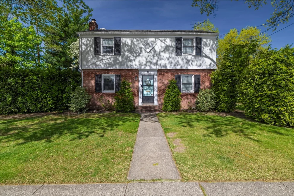 Unit for sale at 15 Ilsley Place, Hempstead, NY 11565