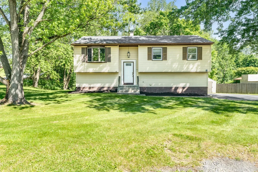 Unit for sale at 53 Cardinal Drive, Poughkeepsie (Town), NY 12601