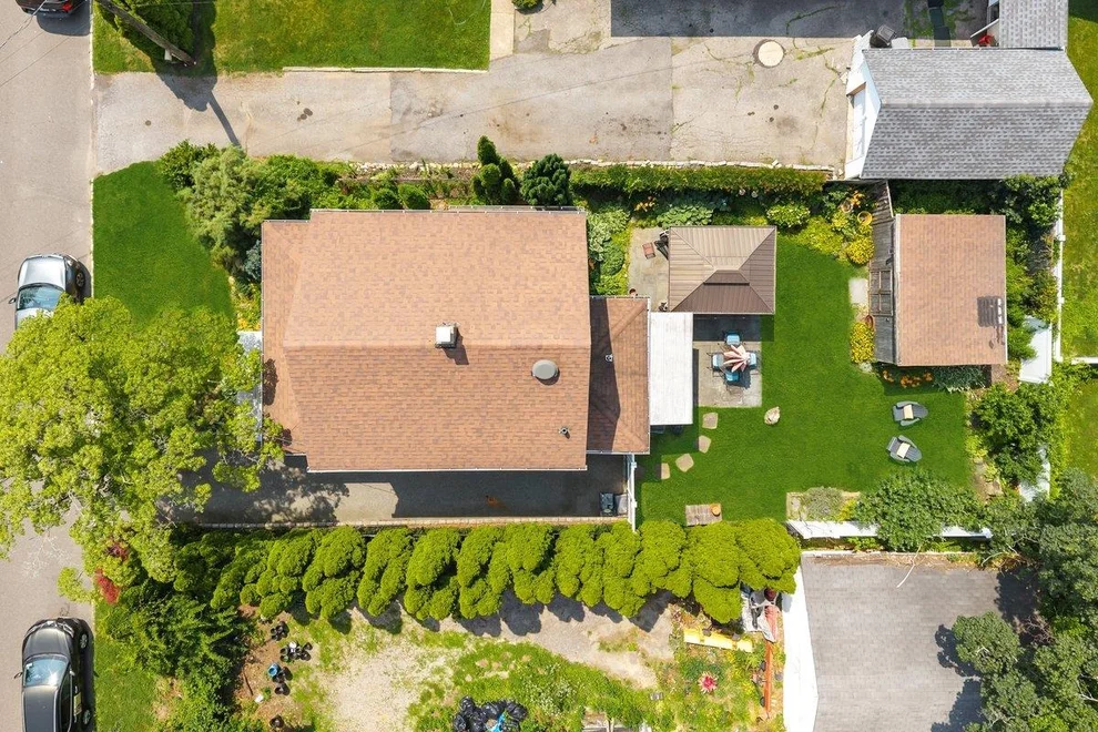 Unit for sale at 19 Russell Street, North Hempstead, NY 11577
