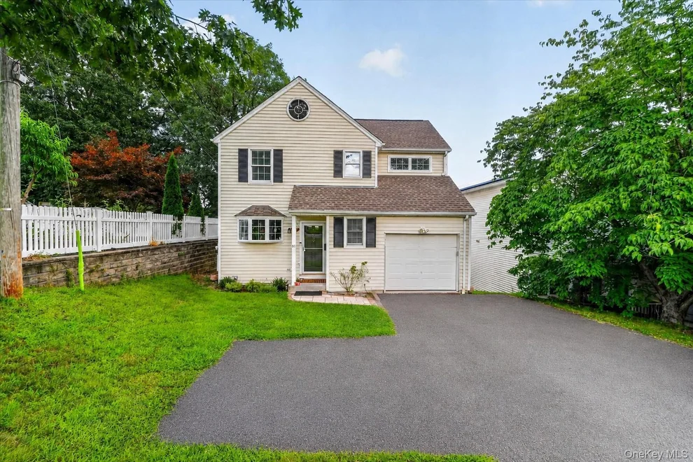 Unit for sale at 81 Overlook Drive, Mount Pleasant, NY 10595