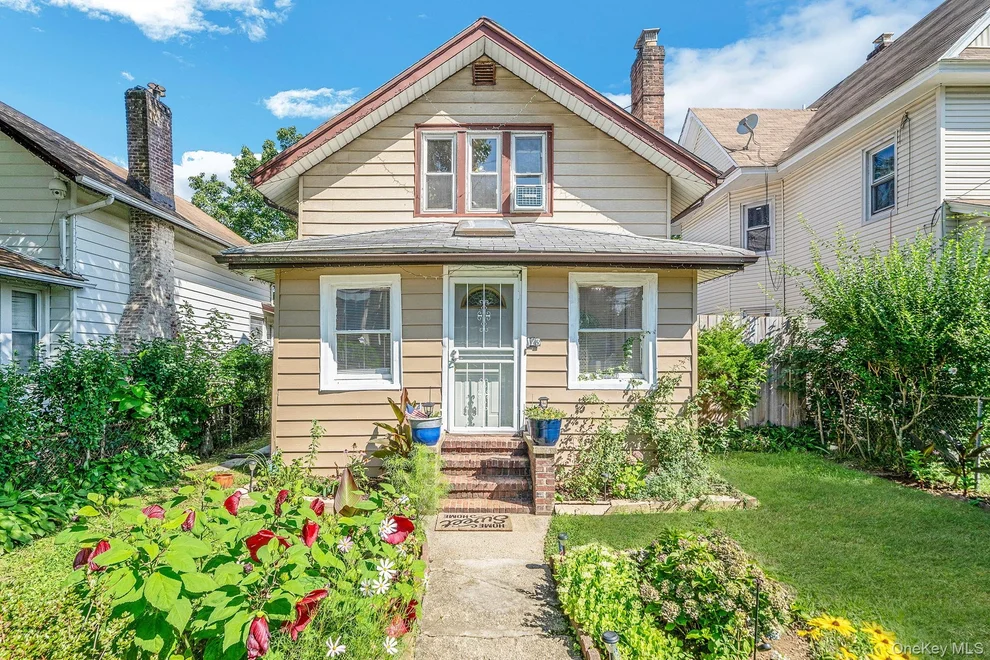 Unit for sale at 173 E Seaman Avenue, Hempstead, NY 11520