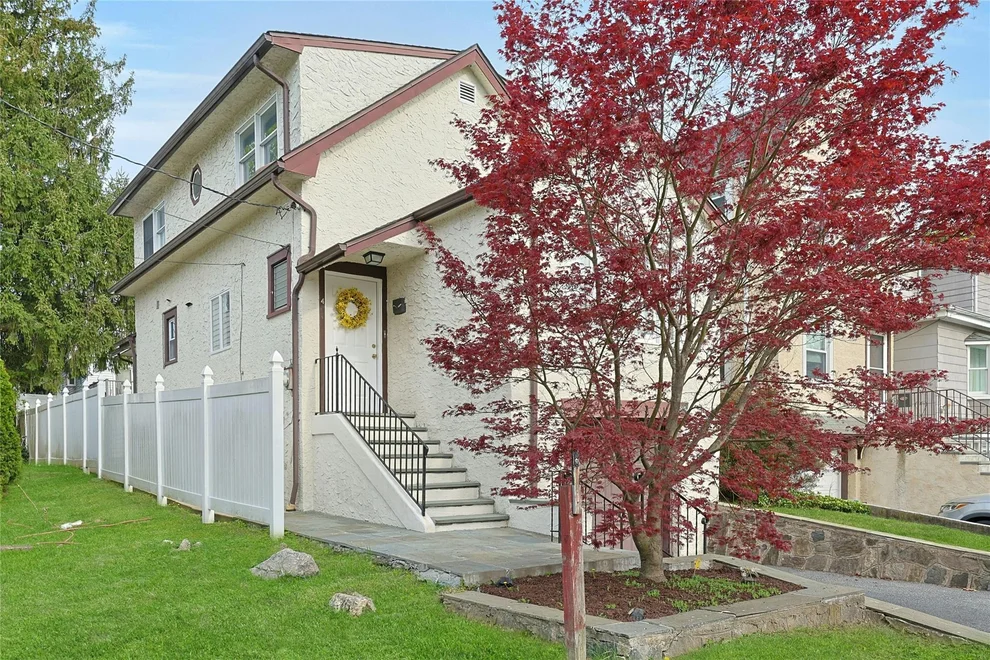 Unit for sale at 4 Rosedale Avenue, New Rochelle, NY 10801