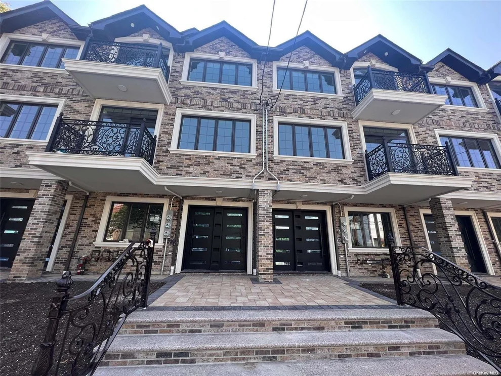 Unit for sale at 26-13 14th Street, New York, NY 11102