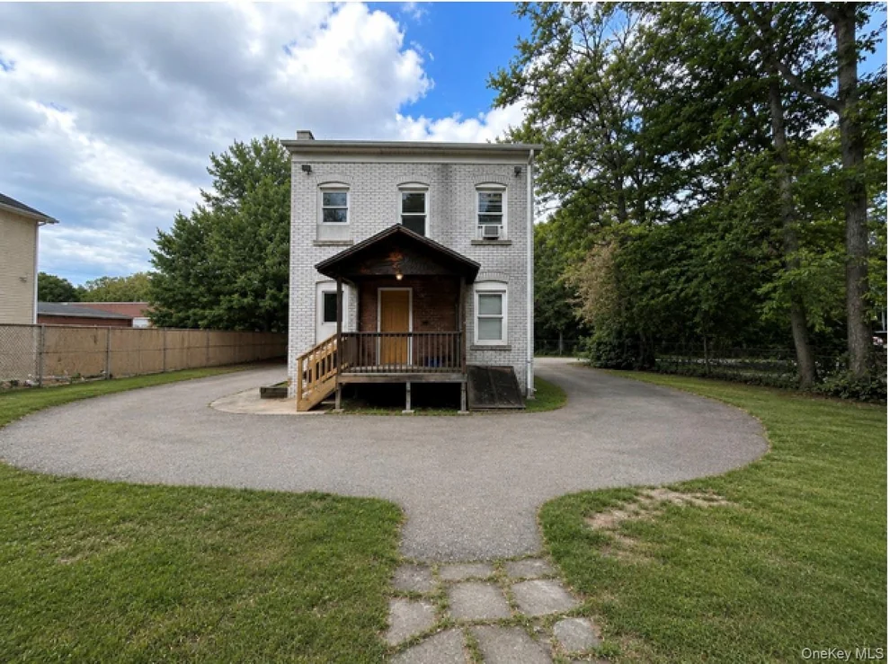 Unit for sale at 7 Columbus Street, New Windsor, NY 12553