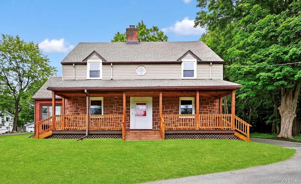 Unit for sale at 54 New Hempstead Road, Clarkstown, NY 10956