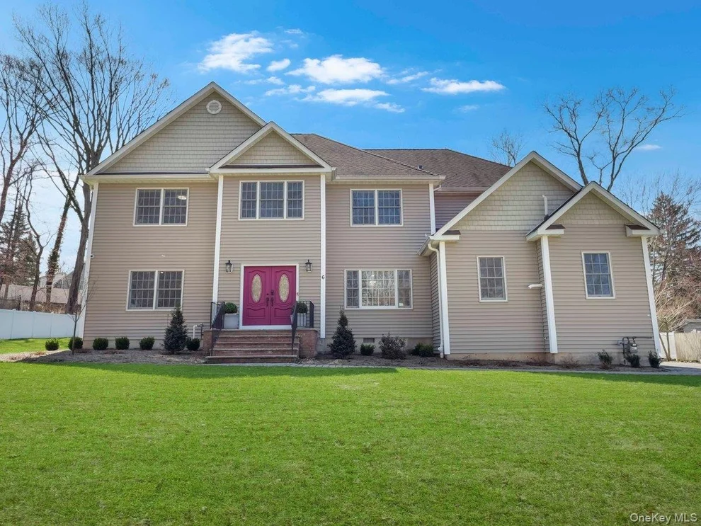 Unit for sale at 6 Park Avenue, Clarkstown, NY 10989