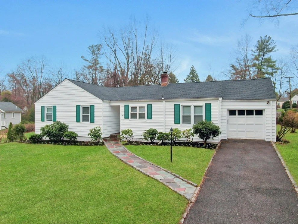 Unit for sale at 45 Daisy Farms Drive, New Rochelle, NY 10804