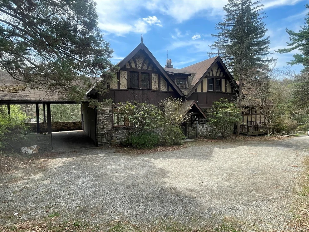 Unit for sale at 32 E Lake Stable Road, Tuxedo, NY 10987