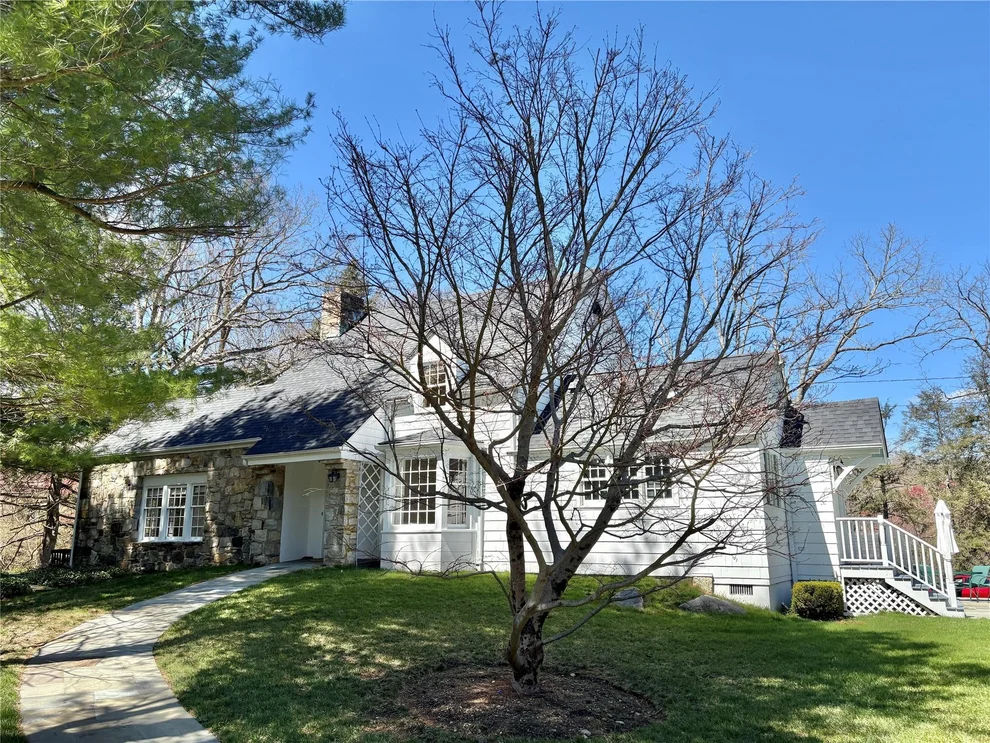 Unit for sale at 24 Marcourt Drive, New Castle, NY 10514