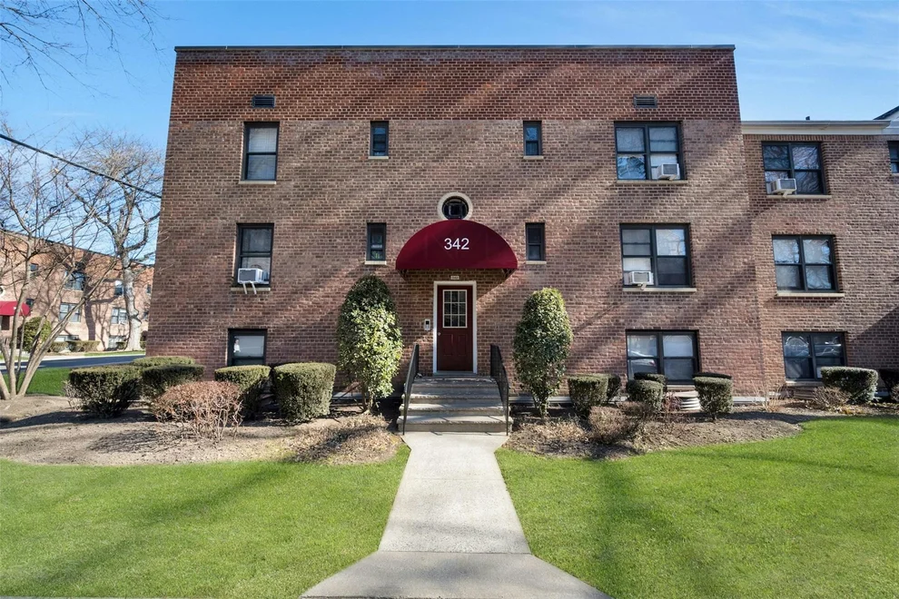 Unit for sale at 342 Richbell, Mamaroneck, NY 10543