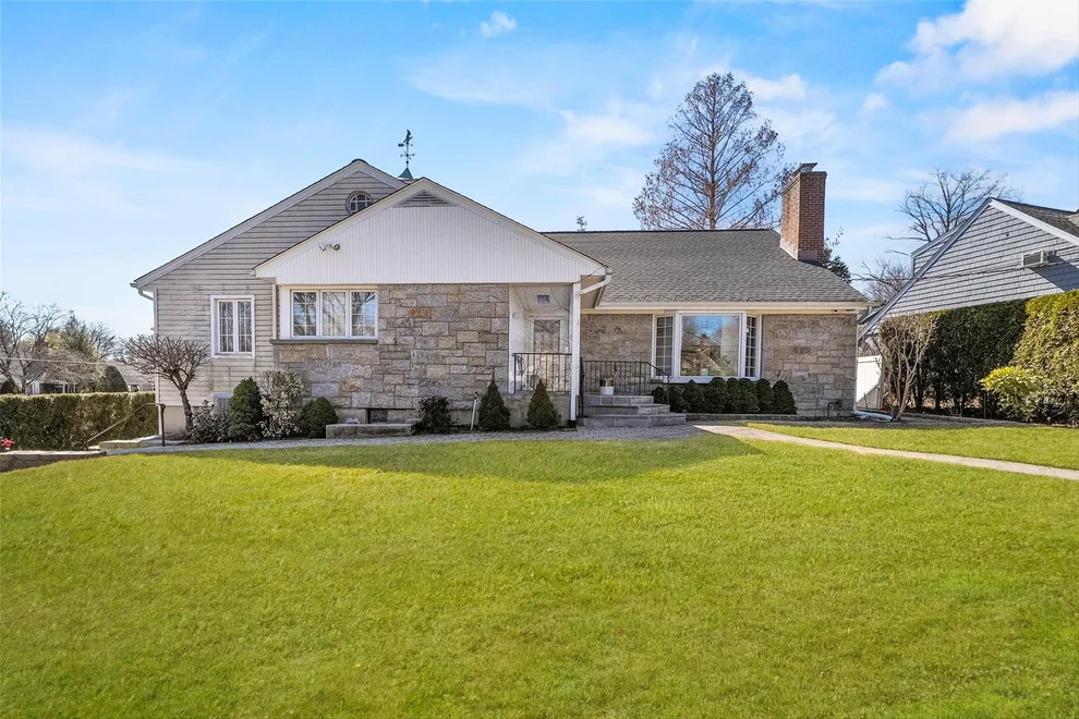 Unit for sale at 27 Carrigan Avenue, White Plains, NY 10605
